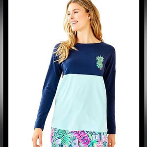 EUC XXS finn tee worn once pineapple on front with Lilly written on the back